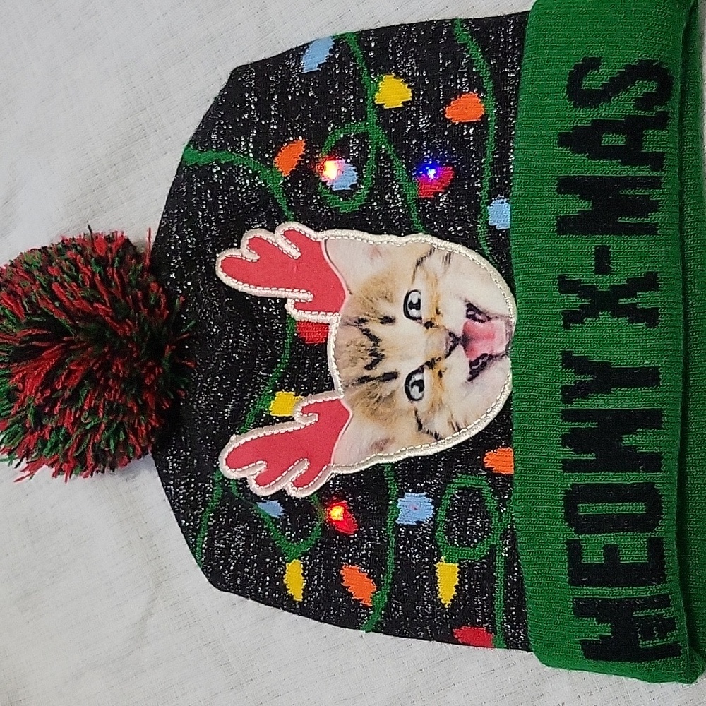 MEOWY X-MAS Cat Light-Up Winter Hat Mint Condition - Picture 3 of 5